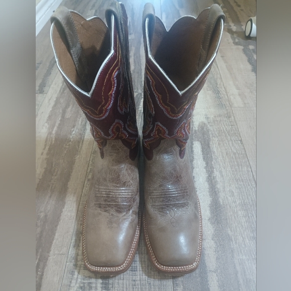 Ariat men's boots - Picture 3 of 9